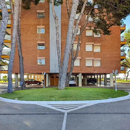 Apartment At139 Els Pins, 1ra Linea De La Playa, Piscina, Airco, Torredembarra